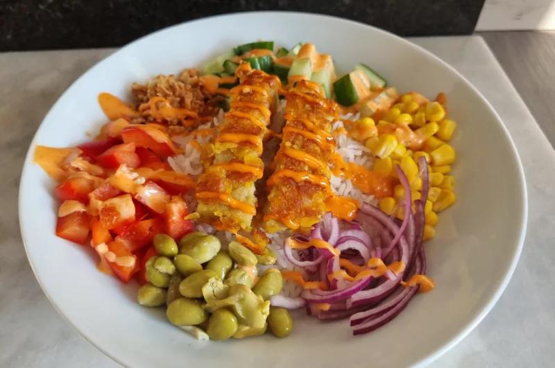 Poke Bowl met krokante kip